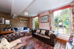 Sitting Room- click for photo gallery